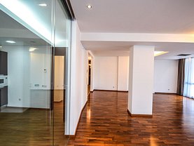 Apartament de vânzare 4 camere în Bucuresti, Pipera