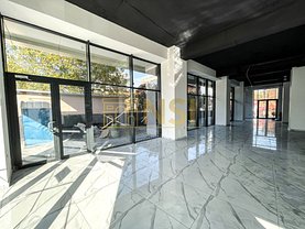 Vânzare spaţiu comercial