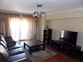 Apartament de vânzare 4 camere, în Bucureşti, zona Decebal