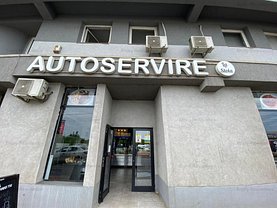 Vânzare spaţiu comercial