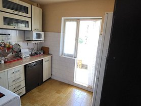 Apartament de vânzare 3 camere, în Timişoara, zona Aradului