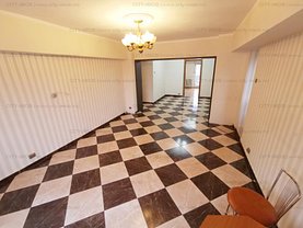 Apartament de închiriat 4 camere, în Bucureşti, zona Central