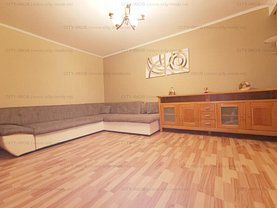Apartament de vânzare 3 camere, în Bucureşti, zona Sebastian