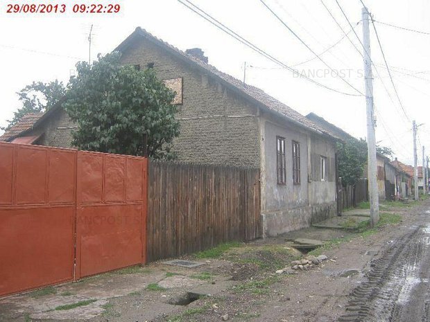 Casa de vânzare o cameră în Petroşani casa vila cu 1 camera de