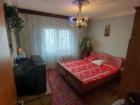 Apartament de vânzare 4 camere, în Bucureşti, zona Vitan