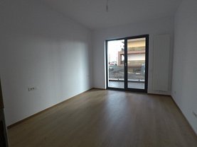 Apartament de închiriat 3 camere, în Brasov, zona Tractorul