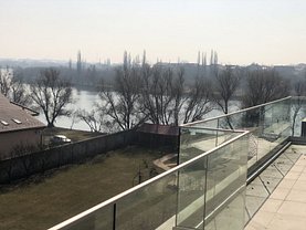 Apartament de vânzare 3 camere, în Bucuresti, zona Sisesti