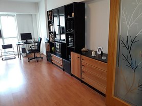Apartament de vânzare 4 camere, în Bucuresti, zona Decebal