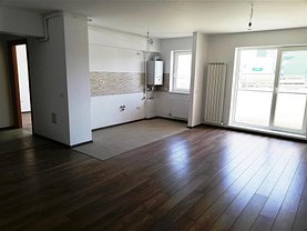 Apartament de vânzare 2 camere, în Braşov, zona Tractorul