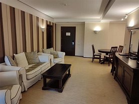 Apartament de vânzare 3 camere, în Poiana Braşov, zona Central