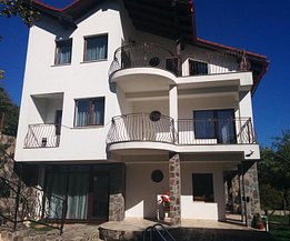 Casa de vânzare 8 camere, în Braşov, zona Drumul Poienii