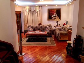 Casa de vânzare 5 camere, în Brasov, zona Florilor