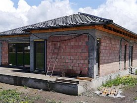 Casa de vânzare 4 camere, în Braşov, zona Stupini