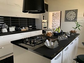 Casa de vânzare 6 camere, în Berceni