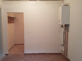 Închiriere spaţiu comercial