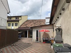 Casa de închiriat 5 camere, în Cluj-Napoca, zona Central