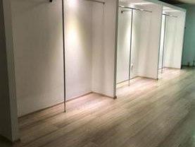 Vânzare spaţiu comercial