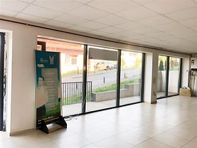 Vânzare spaţiu comercial