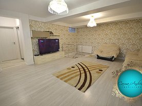 Apartament de vânzare 3 camere, în Bucuresti, zona Damaroaia