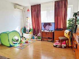Apartament de vânzare 3 camere, în Bucureşti, zona 1 Mai