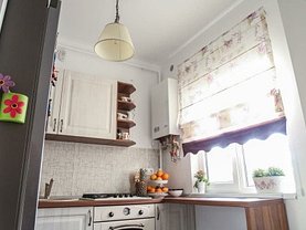 Apartament de închiriat 2 camere, în Constanţa, zona Casa de Cultură
