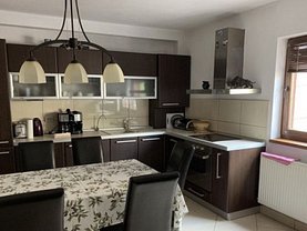 Apartament de închiriat 2 camere, în Constanţa, zona Poarta 6