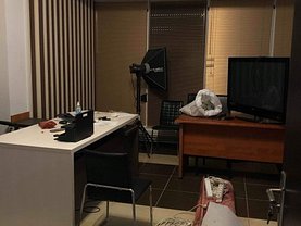 Casa de închiriat 17 camere, în Constanţa, zona Inel II