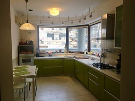 Casa de închiriat 8 camere, în Bucuresti, zona Stefan cel Mare