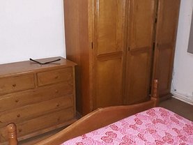 Apartament de vânzare 3 camere, în Buzau, zona Dorobanti 1