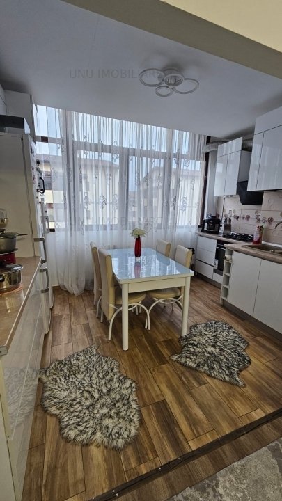 Apartament 3 camere etaj 2 - loc parcare - bloc nou
