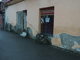 Vânzare spaţiu comercial