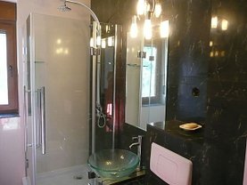Casa de vânzare 7 camere, în Otopeni, zona Ferme