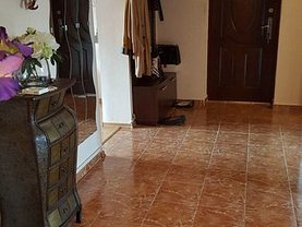Apartament de vânzare 3 camere în Bucuresti, Calea Calarasilor