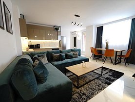 Apartament de închiriat 3 camere, în Cluj-Napoca, zona Central