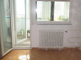 Apartament de vânzare 4 camere, în Bucuresti, zona P-ta Universitatii