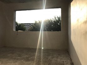 Apartament de vânzare 3 camere, în Bucuresti, zona Titan