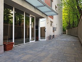 Apartament de vânzare 4 camere, în Bucureşti, zona P-ţa Victoriei
