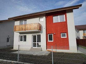 Apartament de vânzare 3 camere, în Brasov, zona Triaj