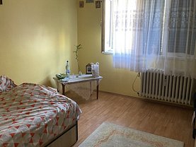Apartament de vânzare 4 camere, în Bucureşti, zona Drumul Taberei