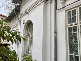 Casa de vanzare 2 camere, în Bucuresti, zona Alba Iulia