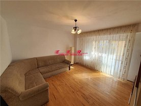 Apartament de vânzare 3 camere, în Bucureşti, zona Tei