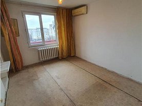 Apartament de vânzare 3 camere, în Bucureşti, zona Ghencea