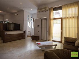 Casa de vânzare 7 camere, în Bucureşti, zona Dacia