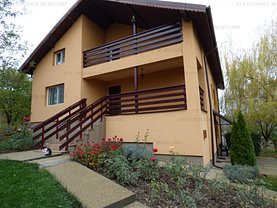 Casa de vânzare 8 camere, în Daia