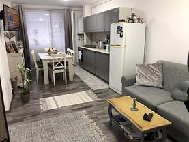 Apartament de vânzare 3 camere, în Floresti, zona Central