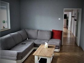 Apartament de vânzare 3 camere, în Cluj-Napoca, zona Mănăştur