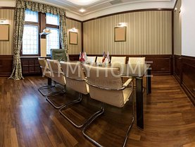 Casa de vânzare 13 camere, în Bucuresti, zona Capitale