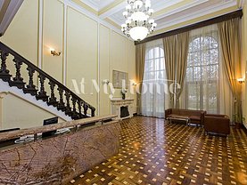 Casa 33 camere în Bucuresti, Capitale