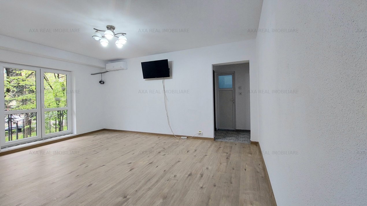 De inchiriat 4 camere, renovat complet: Bd. Unirii - Piata Constitutiei