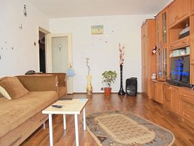 Apartament de vânzare 2 camere, în Targoviste, zona Micro 12